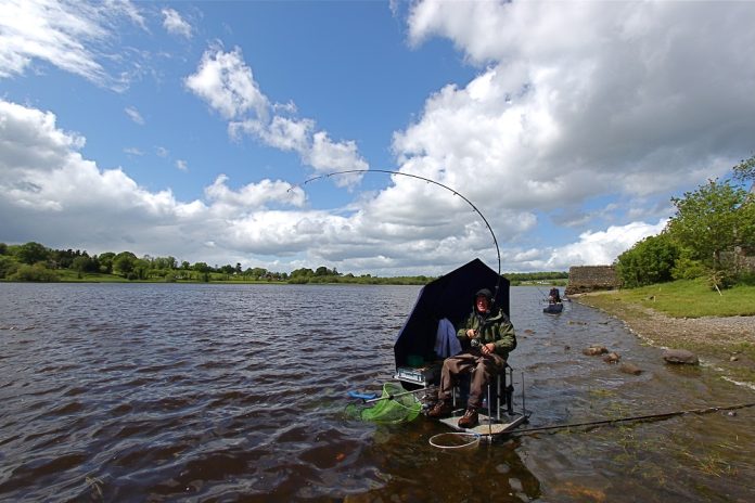 met de feeder hengel op voorn (1)met de feeder hengel op voorn