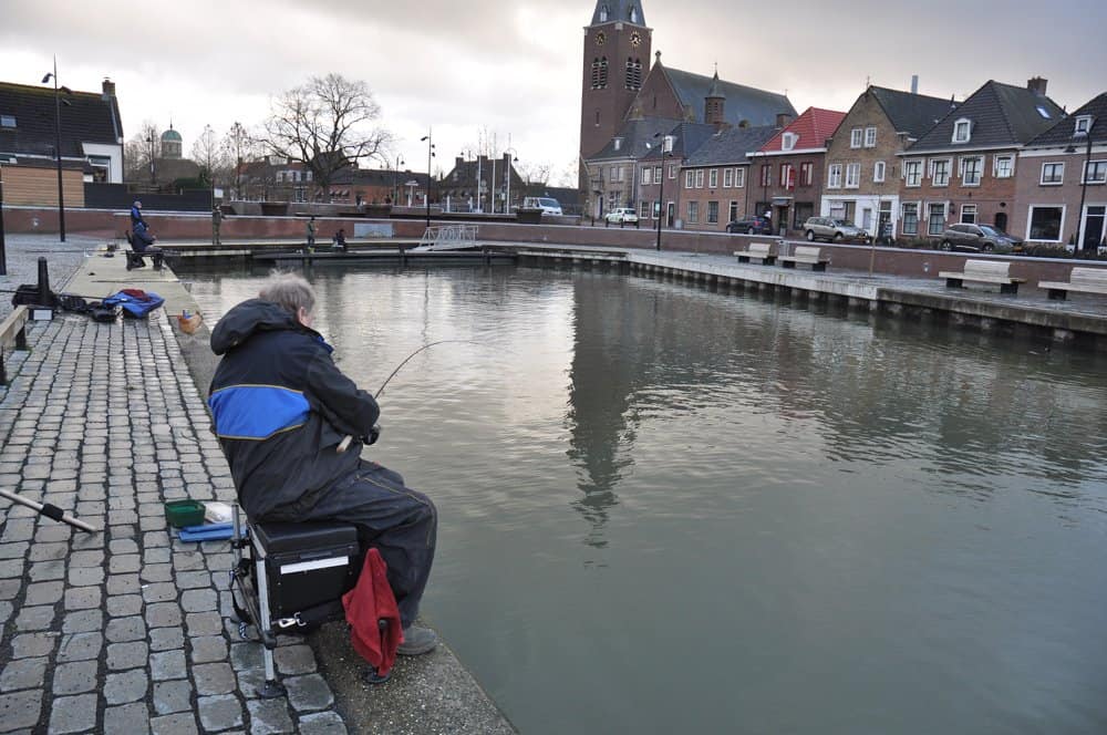 Heerlijk de haak zetten en drillen met zo’n lange dempende hengel!