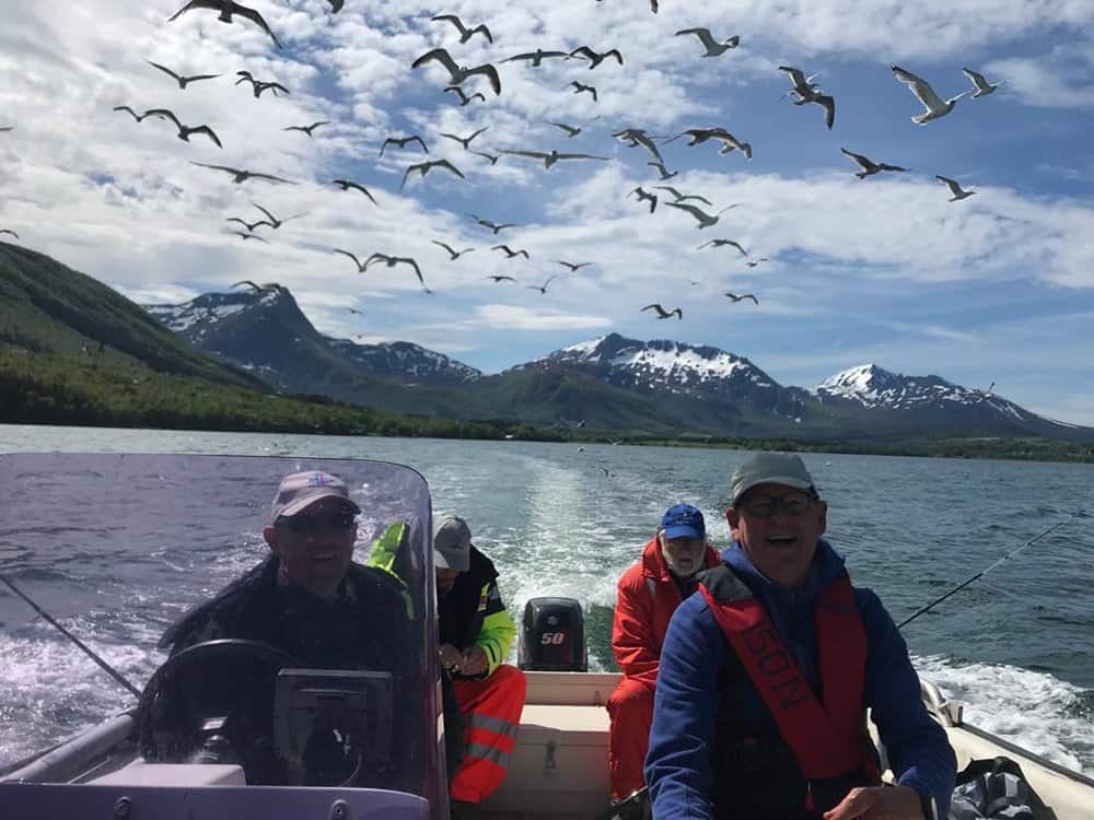 Doordat de bodem grillig en rotsachtig is hebben trawlers niets te zoeken in de fjorden.