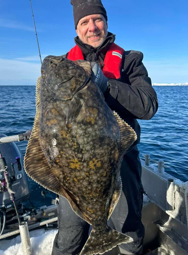 Eenmaal onder de kust van Silda en meer in de luwte begonnen de visserij een beetje te lopen.