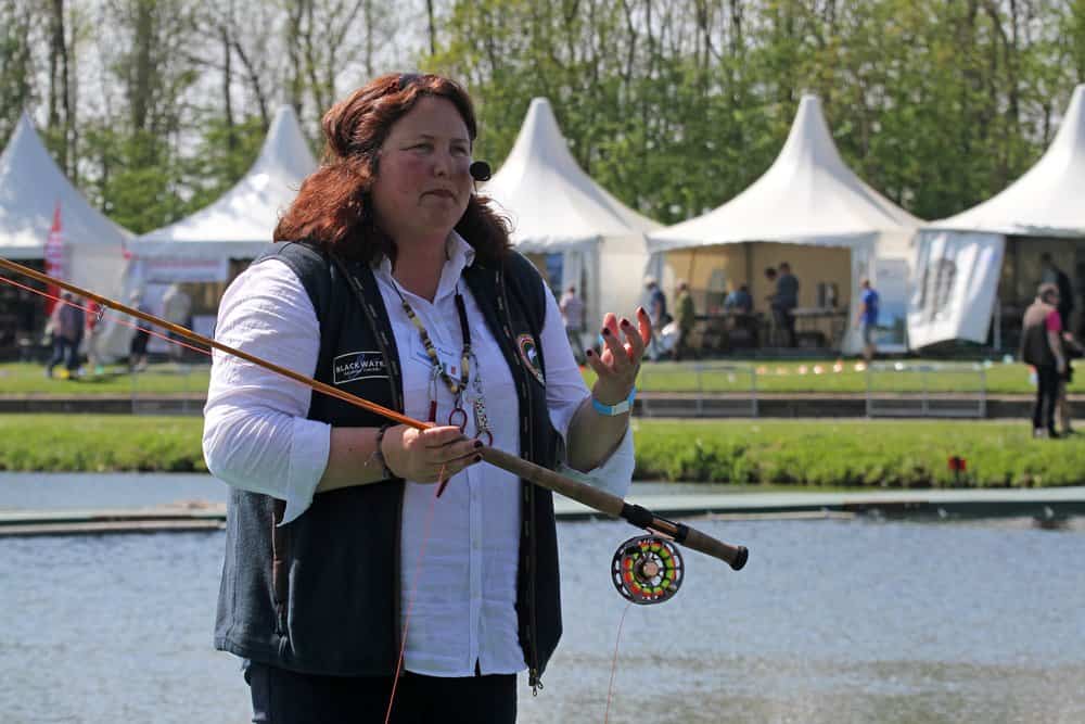 Glenda Powell is aanwezig vanuit Ierland om demonstraties te verzorgen.