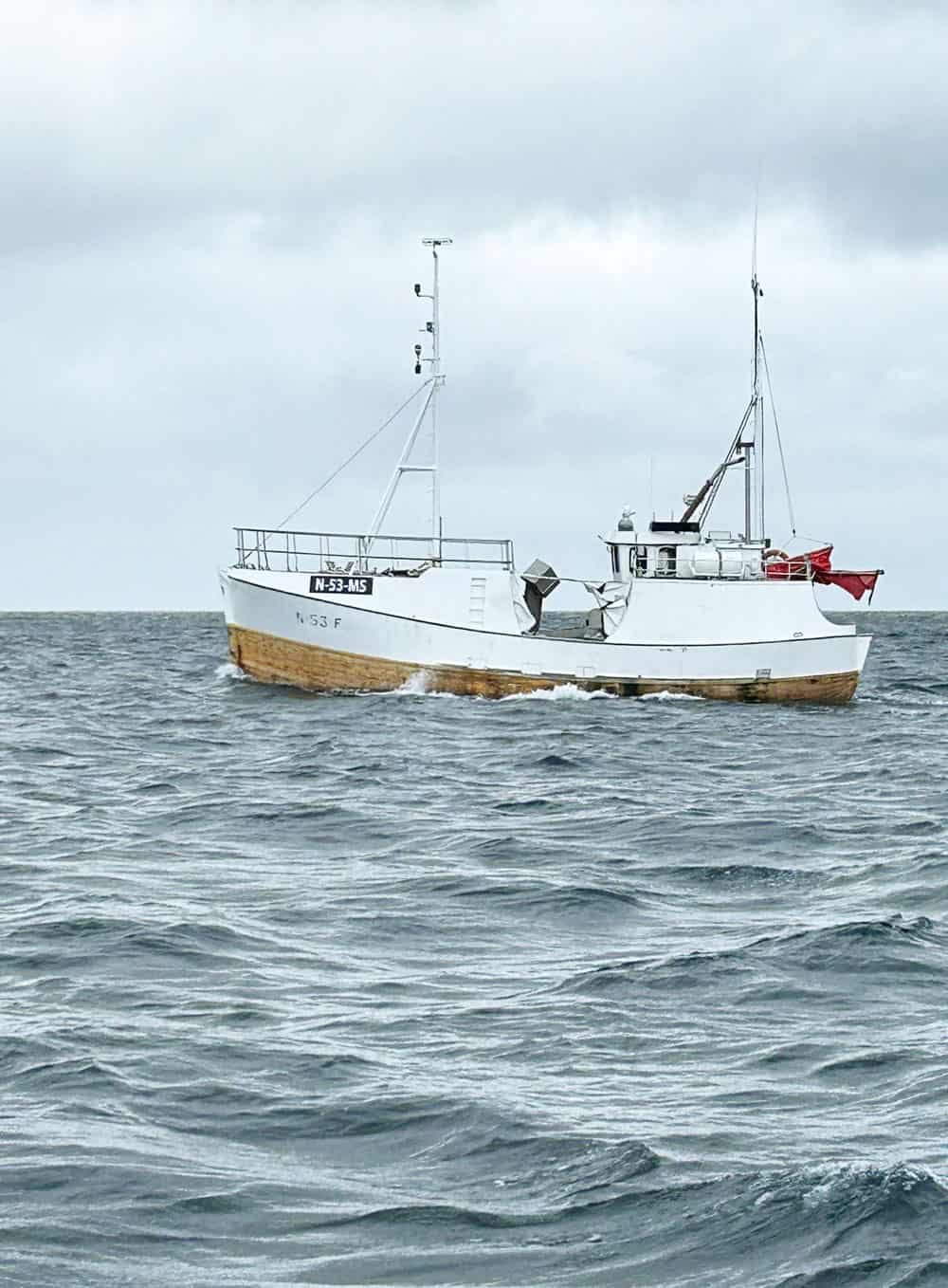 Het ziet er deze week allesbehalve gemakkelijk uit, met forse wind uit verschillende richtingen met kracht 5 tot 7 bft. Dat maakt het niet gemakkelijk.