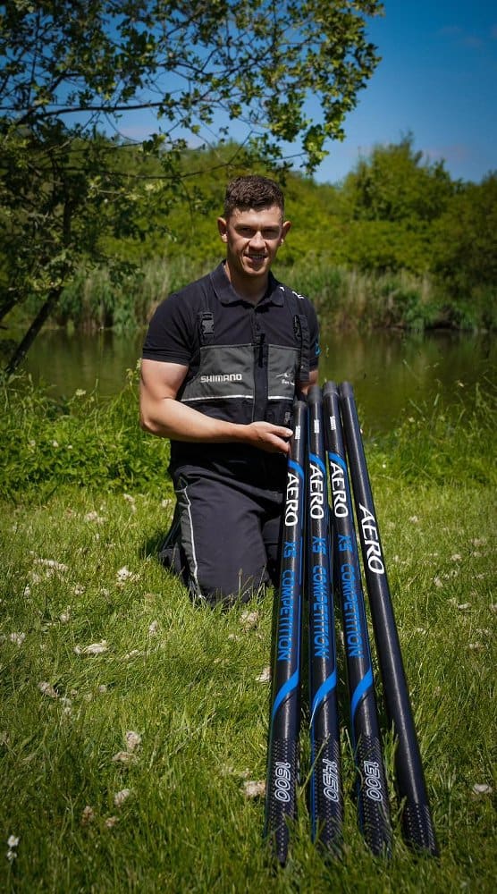 Alle drie de nieuwe hengels zijn te bestellen in diverse pakketten die passen bij de wensen van de sportvisser, zowel voor de wedstrijdvisser die vist op natuurlijke wateren als de commercial visser, in zowel 13 meter als 16 meter packs en speciaal voor België en Nederland ook een 11,5 meter pack.