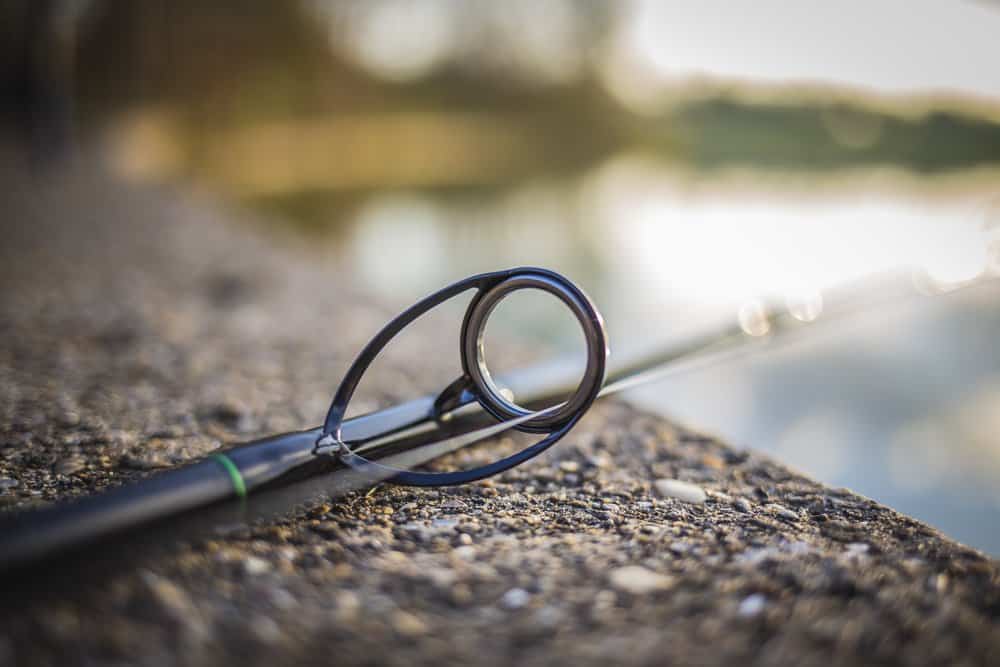 De hengels zijn voorzien van super gladde en krachtige dubbelpoots Shimano Hardlite geleideogen.