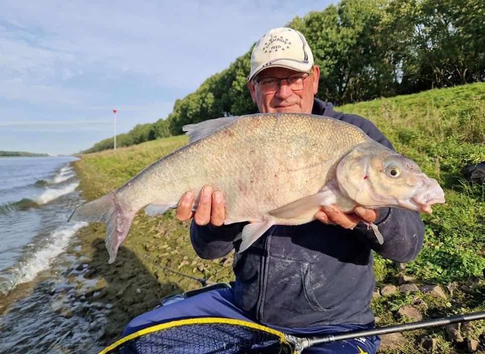 De bonusbrasem van 2,5 kg+!